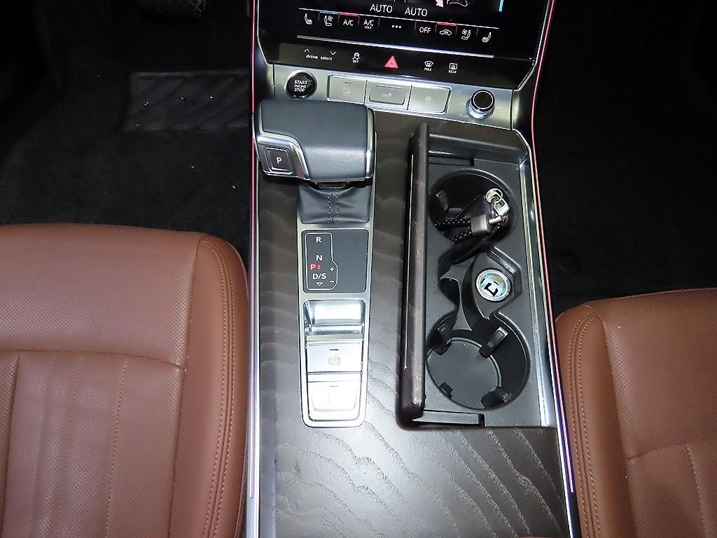 아우디 A6 A6 (C8) 40 TDI 프리미엄 이미지 12
