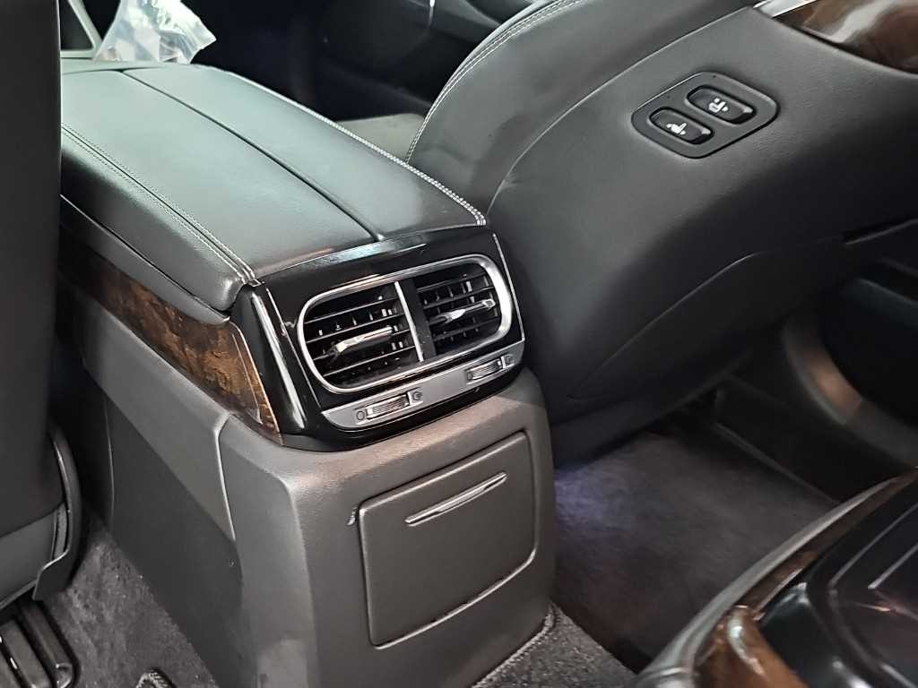 제네시스 G90 3.3 T AWD 프리미엄 럭셔리 이미지 13