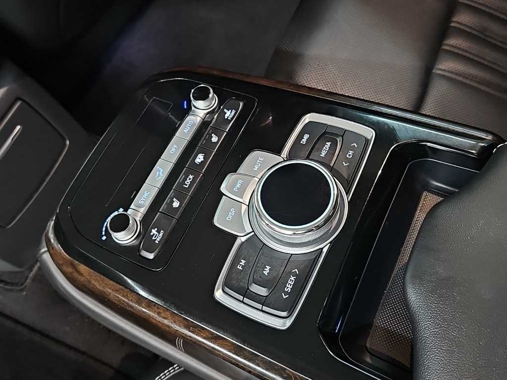 제네시스 G90 3.3 T AWD 프리미엄 럭셔리 이미지 14