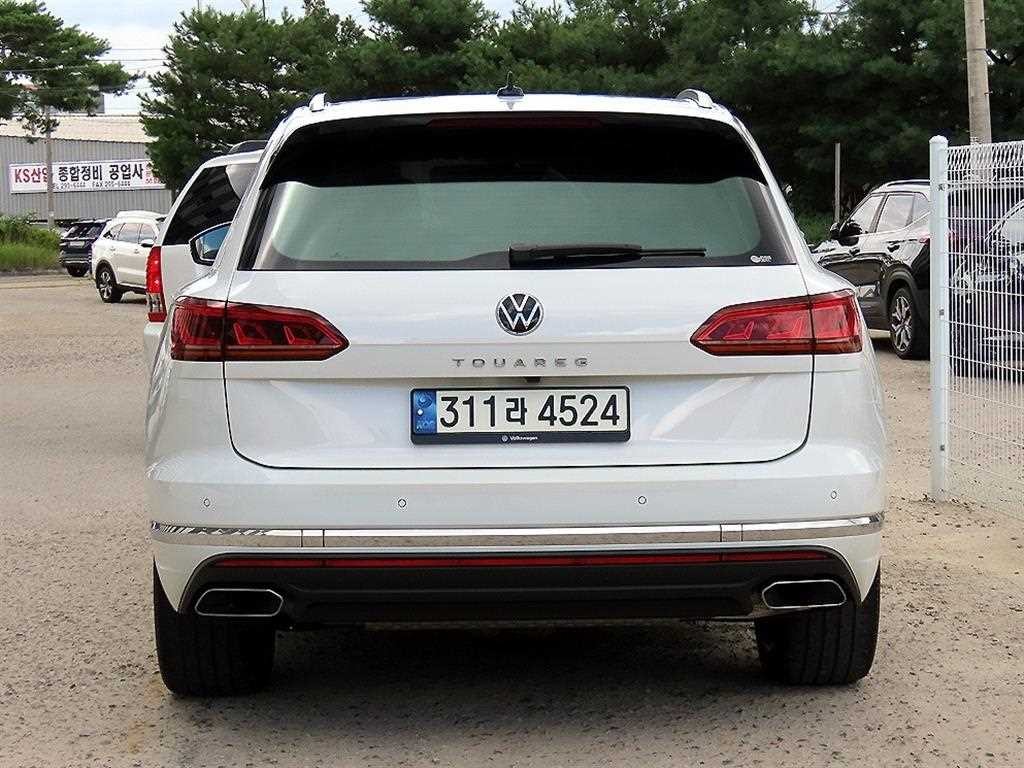 폭스바겐 투아렉 투아렉 3세대 4.0 TDI 프레스티지 이미지 4