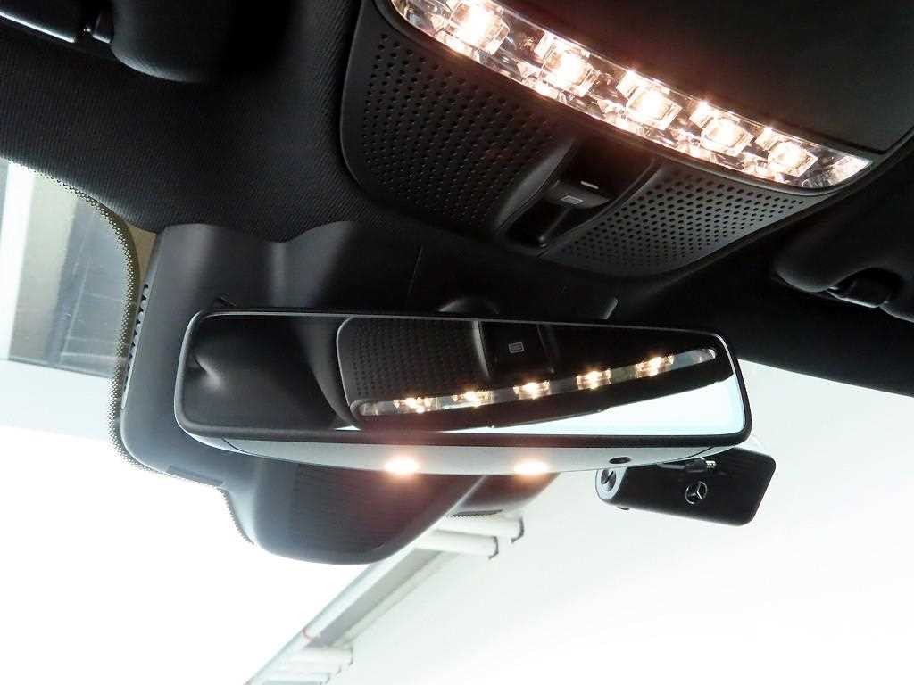 벤츠 E 클래스 E-클래스 W213 E220d 쿠페 이미지 14