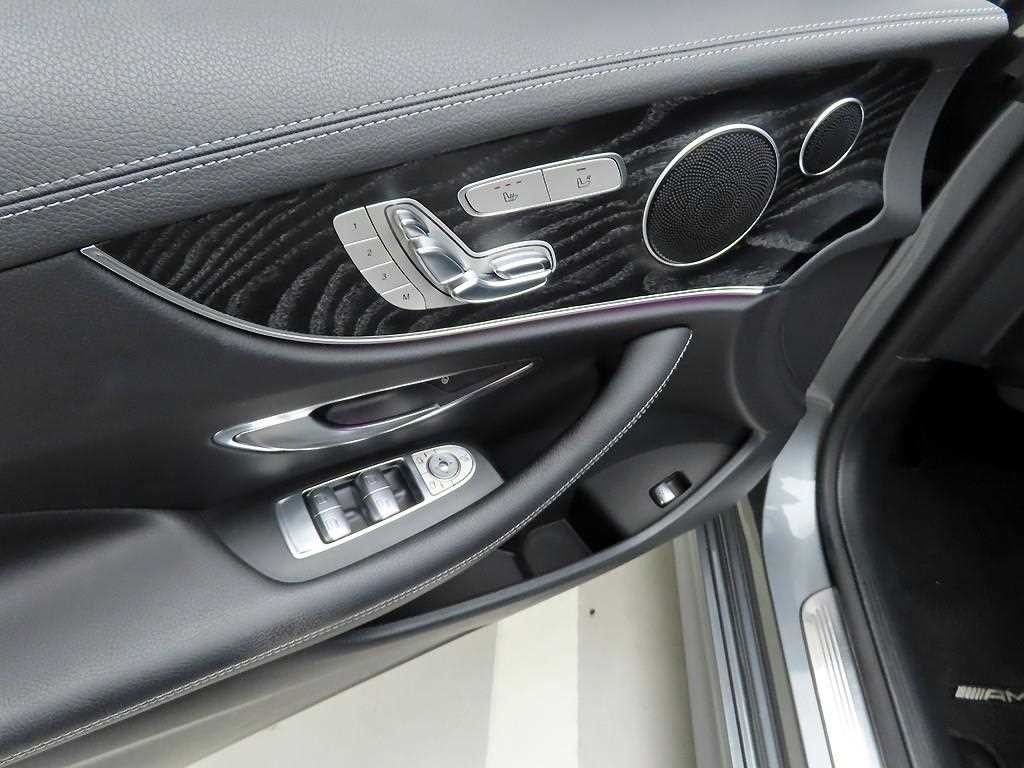 벤츠 E 클래스 E-클래스 W213 E220d 쿠페 이미지 17