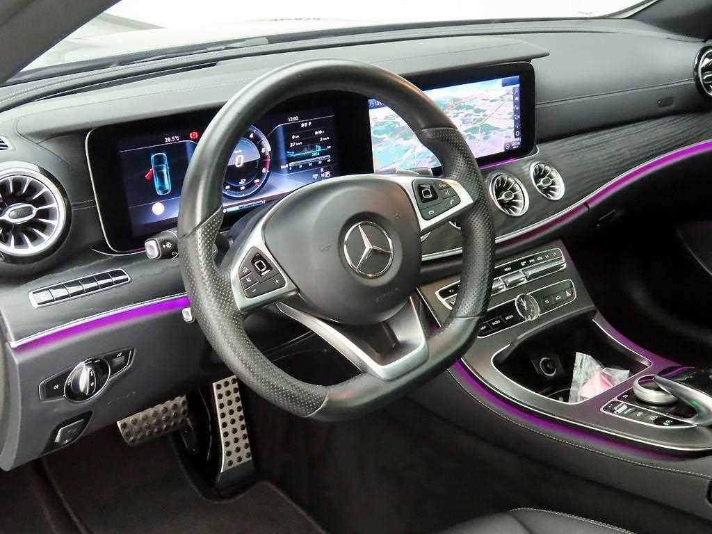 벤츠 E 클래스 E-클래스 W213 E220d 쿠페 이미지 7