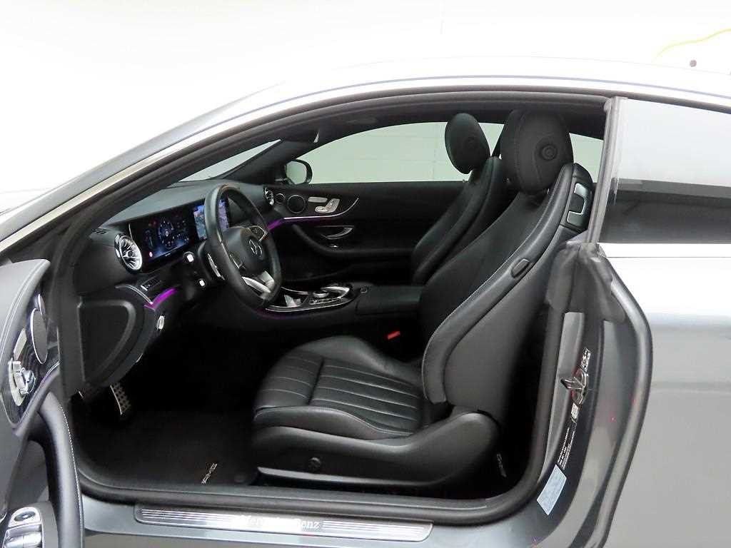 벤츠 E 클래스 E-클래스 W213 E220d 쿠페 이미지 8