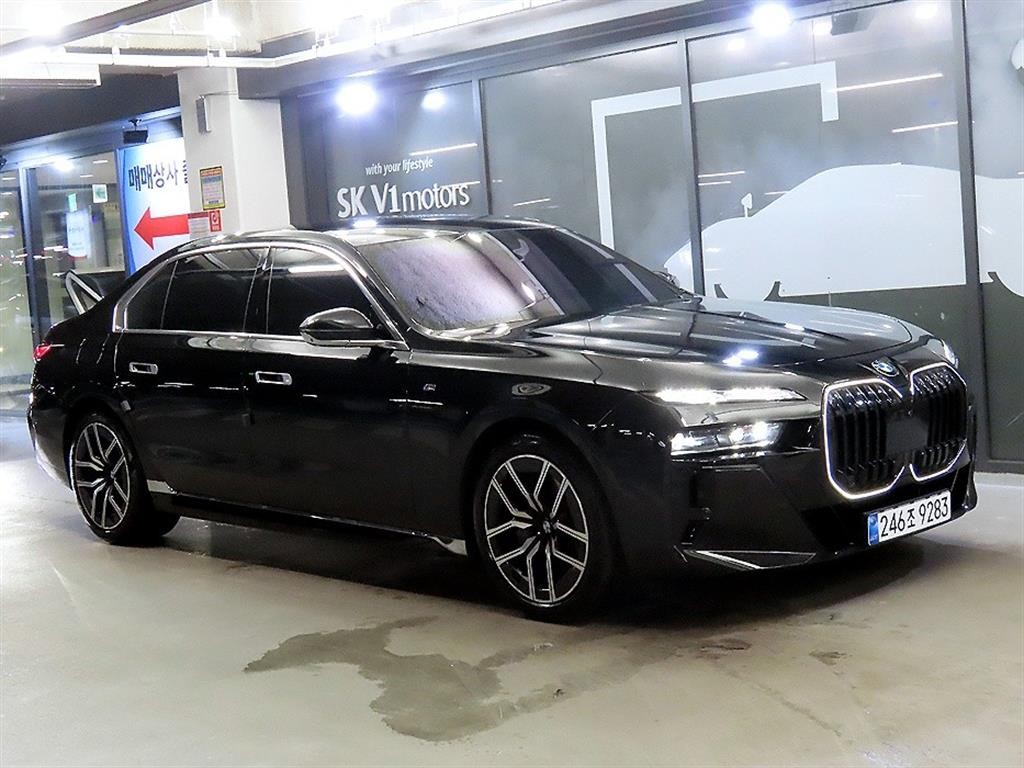 BMW 7시리즈 7시리즈 (G70) 740d xDrive M 스포츠 이미지 1