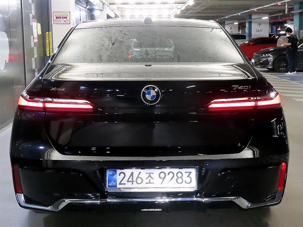 BMW 7시리즈 7시리즈 (G70) 740d xDrive M 스포츠 이미지 5