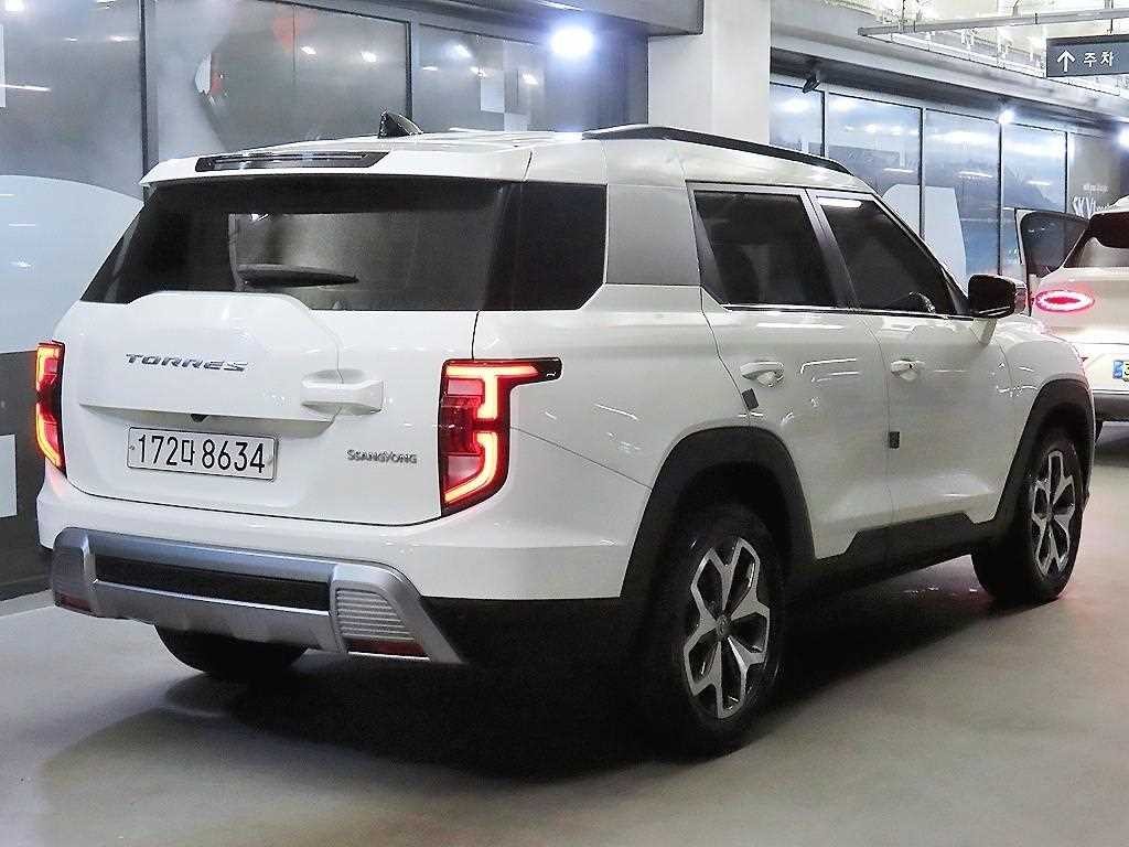 KG모빌리티(쌍용) 토레스 1.5 GDI-T 2WD T5 이미지 4