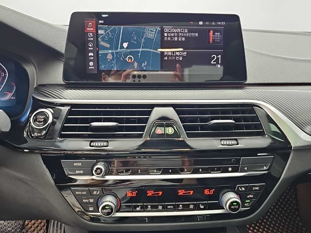BMW 5시리즈 5시리즈 (G30) 520i 럭셔리 이미지 10
