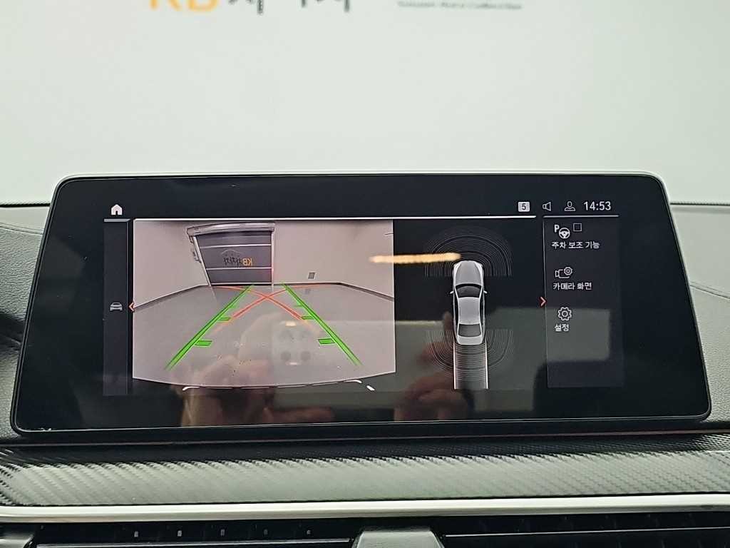 BMW 5시리즈 5시리즈 (G30) 520i 럭셔리 이미지 16