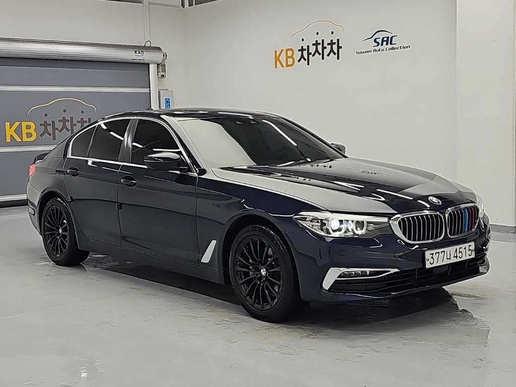 BMW 5시리즈 5시리즈 (G30) 520i 럭셔리 이미지 4