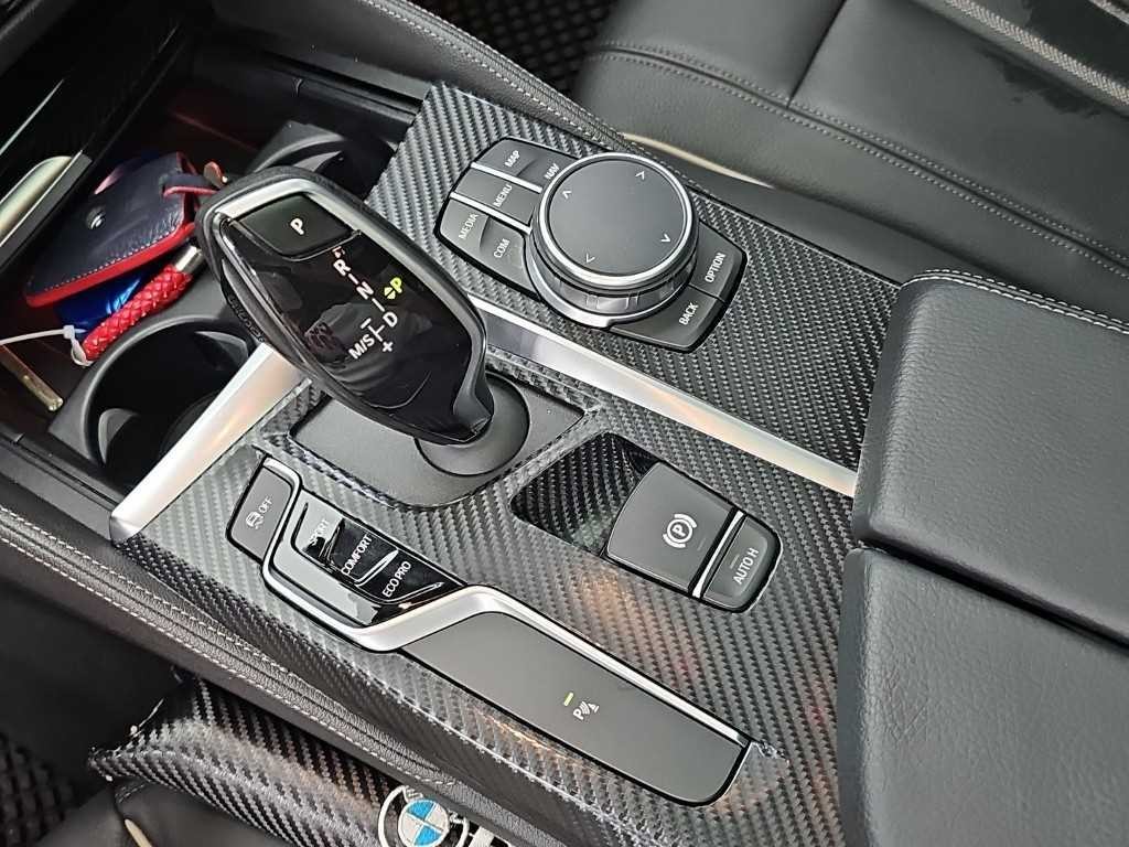 BMW 5시리즈 5시리즈 (G30) 520i 럭셔리 이미지 8