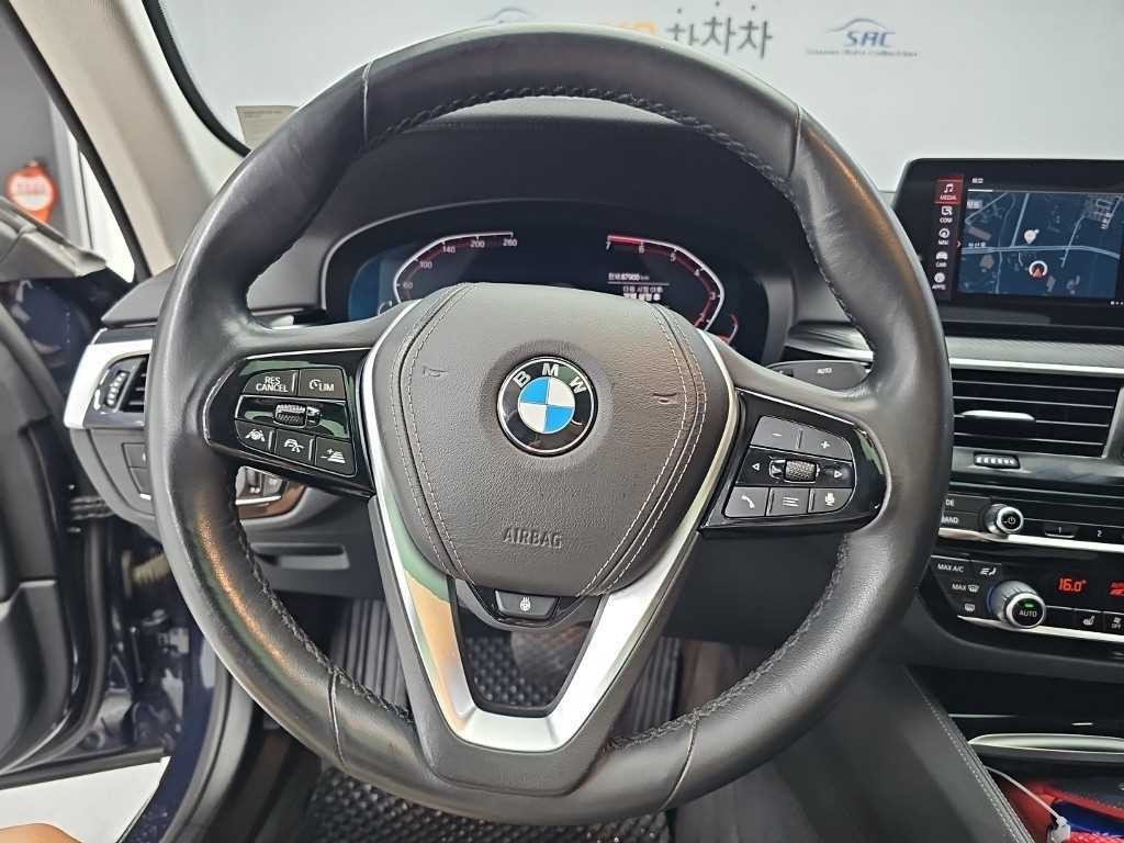 BMW 5시리즈 5시리즈 (G30) 520i 럭셔리 이미지 9