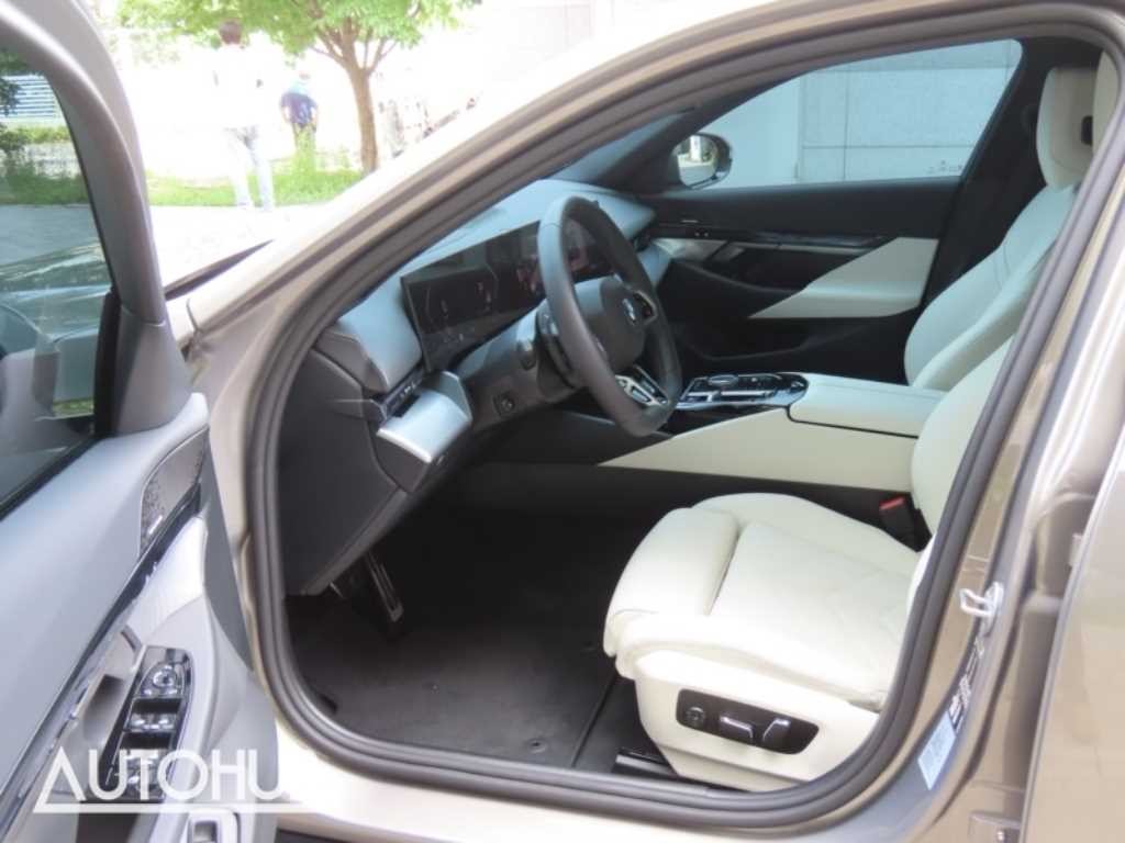 BMW 5시리즈 5시리즈 (G60) 520i M 스포츠 이미지 12