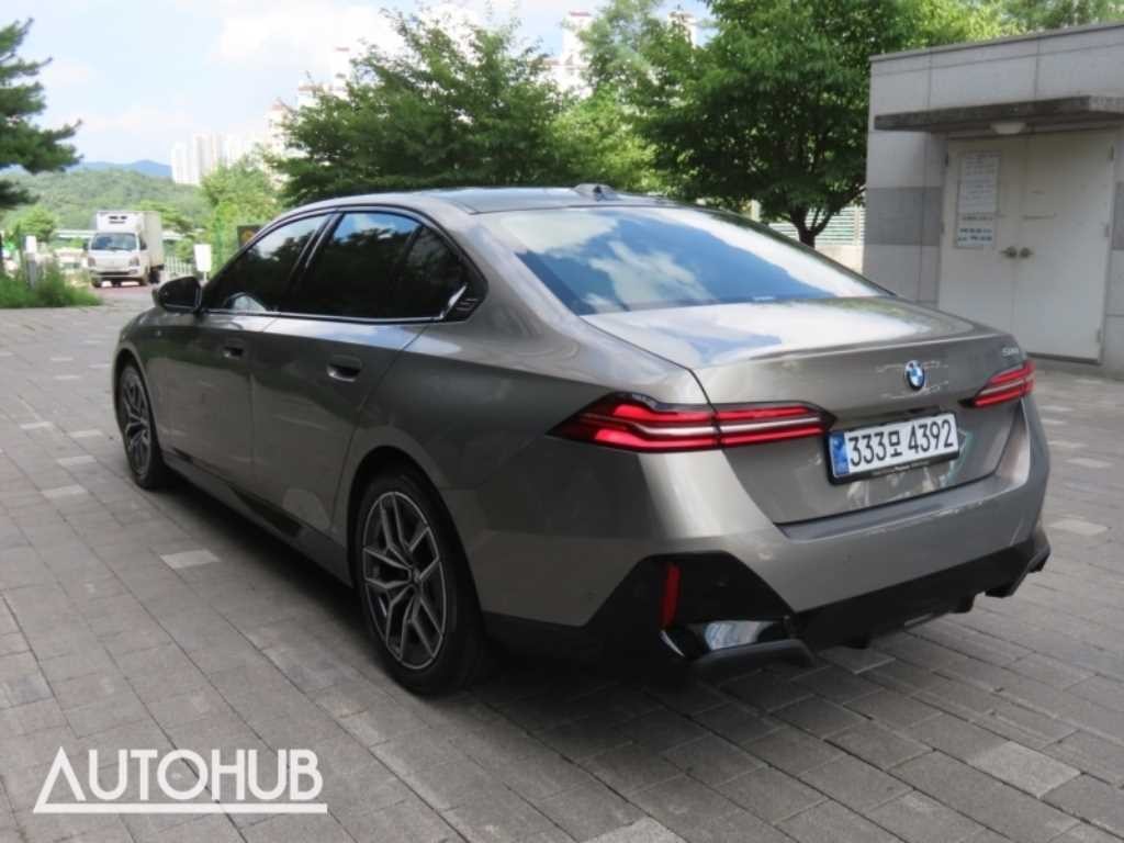 BMW 5시리즈 5시리즈 (G60) 520i M 스포츠 이미지 4