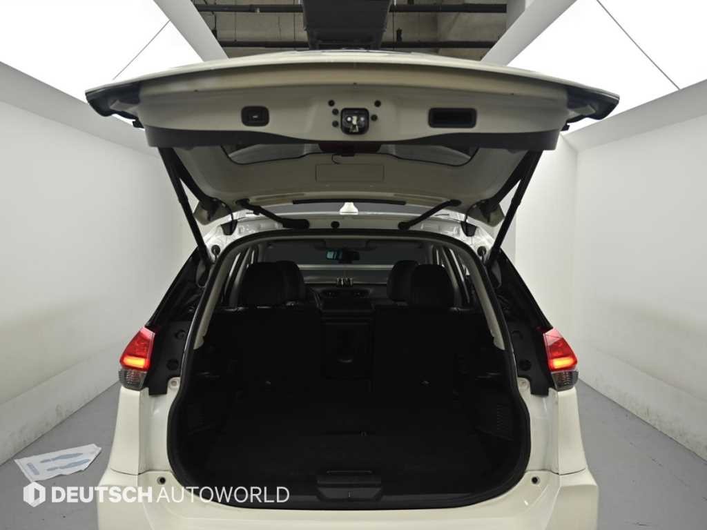 닛산 엑스트레일 2.5 4WD 이미지 19