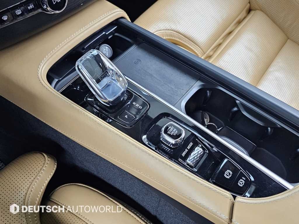 볼보 XC90 XC90 2세대 2.0 T8 AWD 인스크립션 이미지 9