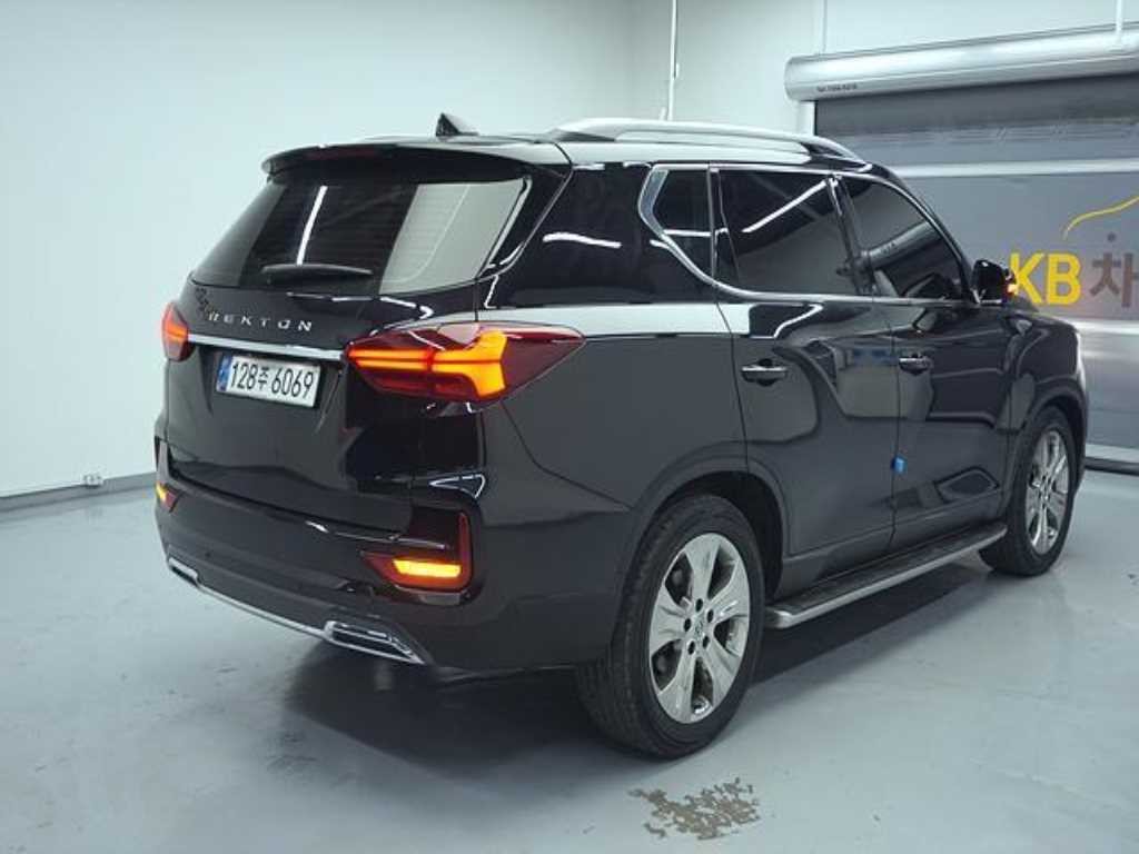 KG모빌리티(쌍용) 렉스턴 올 뉴 렉스턴 (Y450) 디젤 2.2 4WD 프레스티지 이미지 6