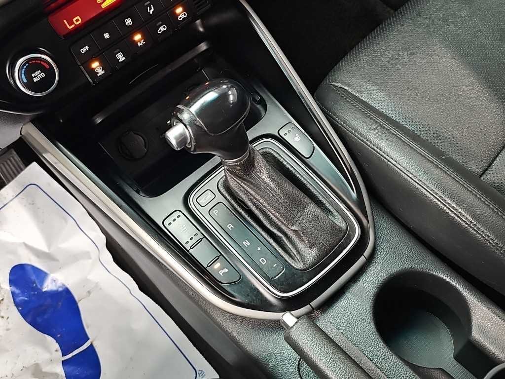 기아 카렌스 올뉴 카렌스 2.0 LPI 프레스티지 이미지 8