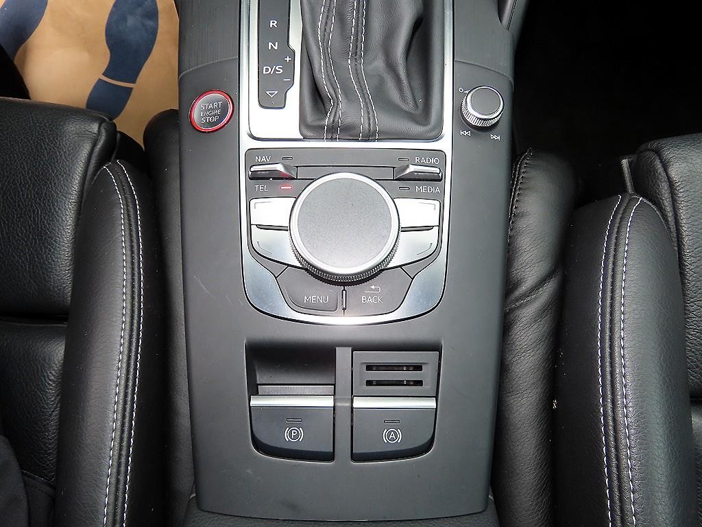 아우디 S3 2.0 TFSI 콰트로 이미지 12