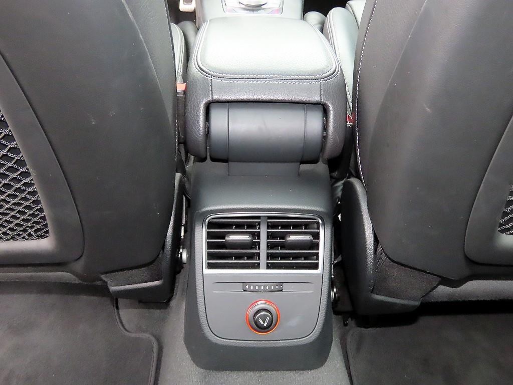 아우디 S3 2.0 TFSI 콰트로 이미지 17