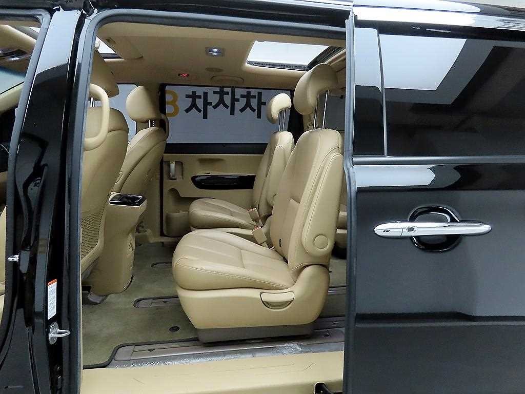 기아 카니발 더 뉴 카니발 가솔린 9인승 노블레스 스페셜 이미지 13