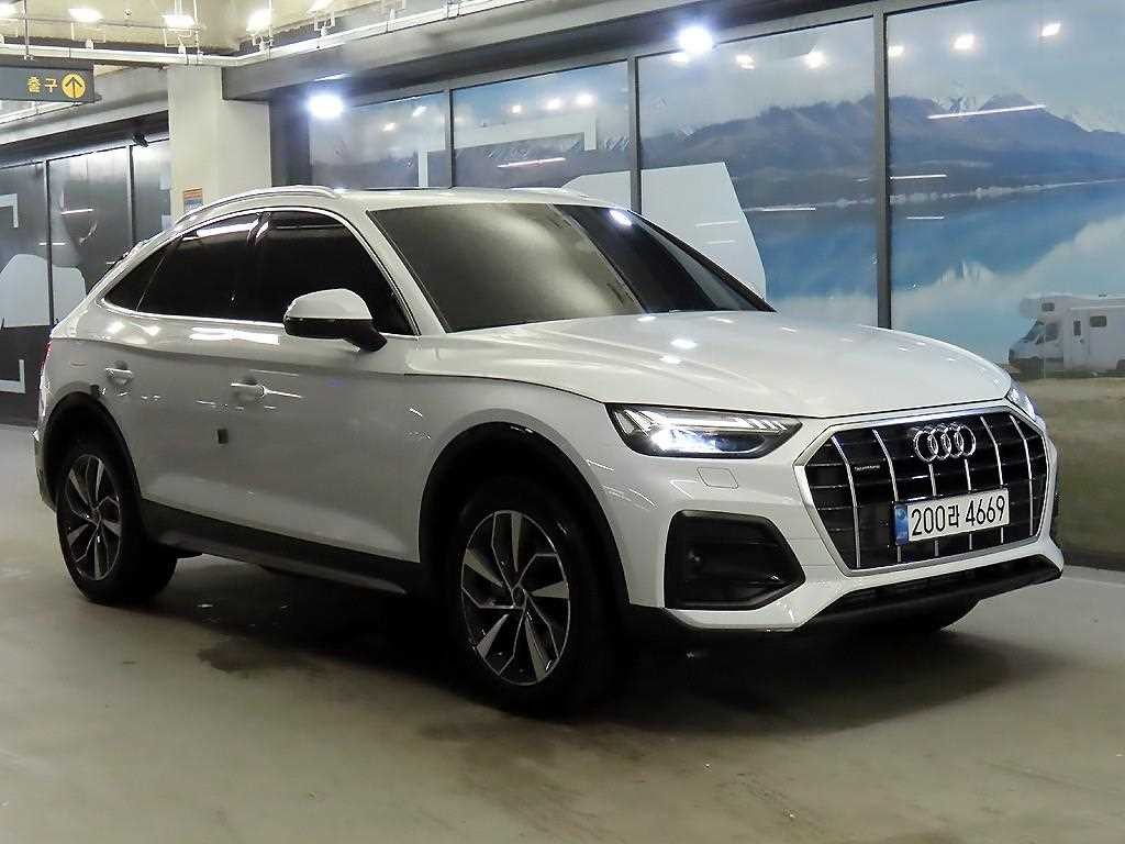 아우디 Q5 Q5 (FY) 45 TFSI 콰트로 스포트백 이미지 1
