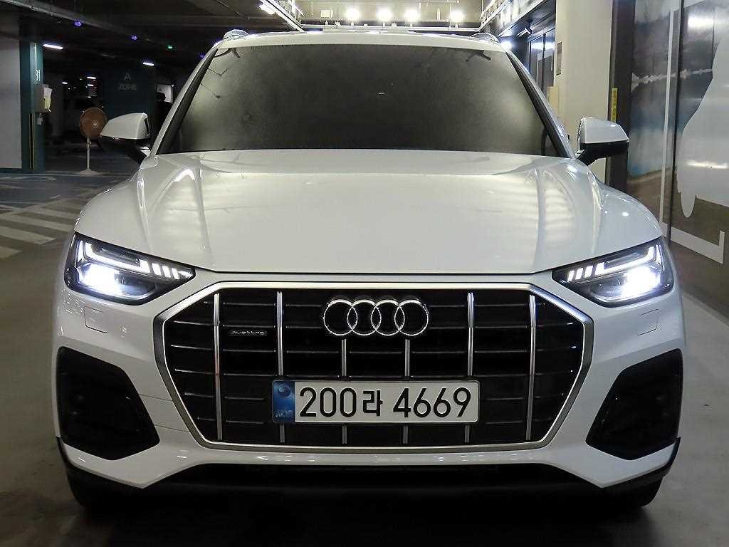 아우디 Q5 Q5 (FY) 45 TFSI 콰트로 스포트백 이미지 2