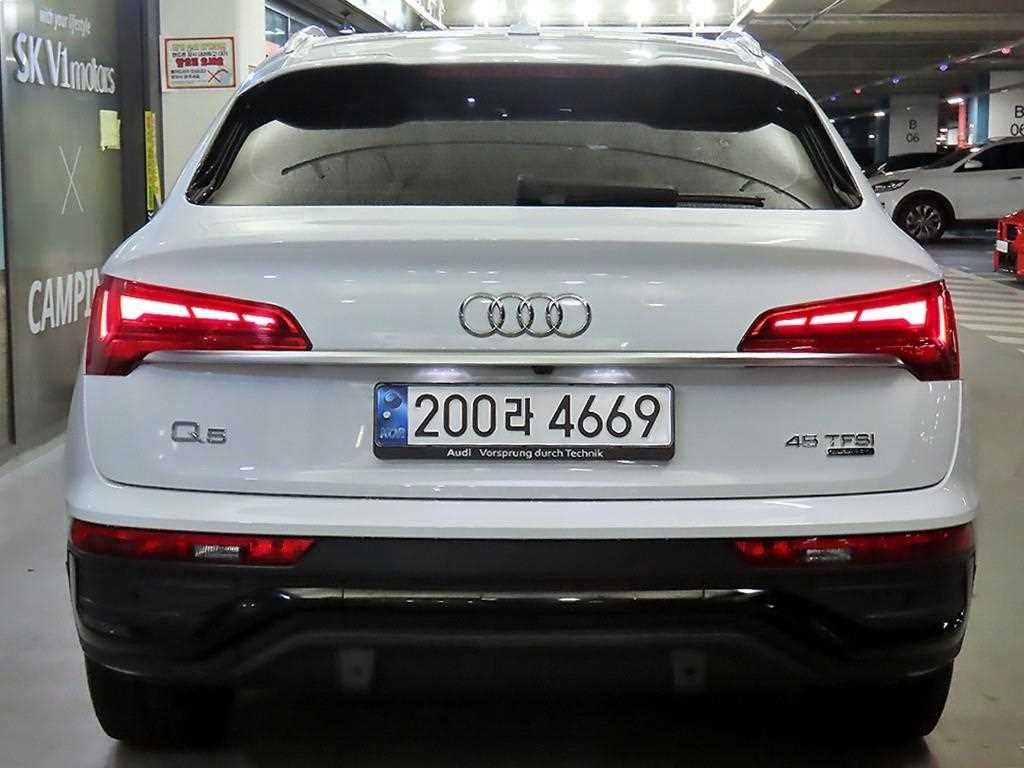 아우디 Q5 Q5 (FY) 45 TFSI 콰트로 스포트백 이미지 5