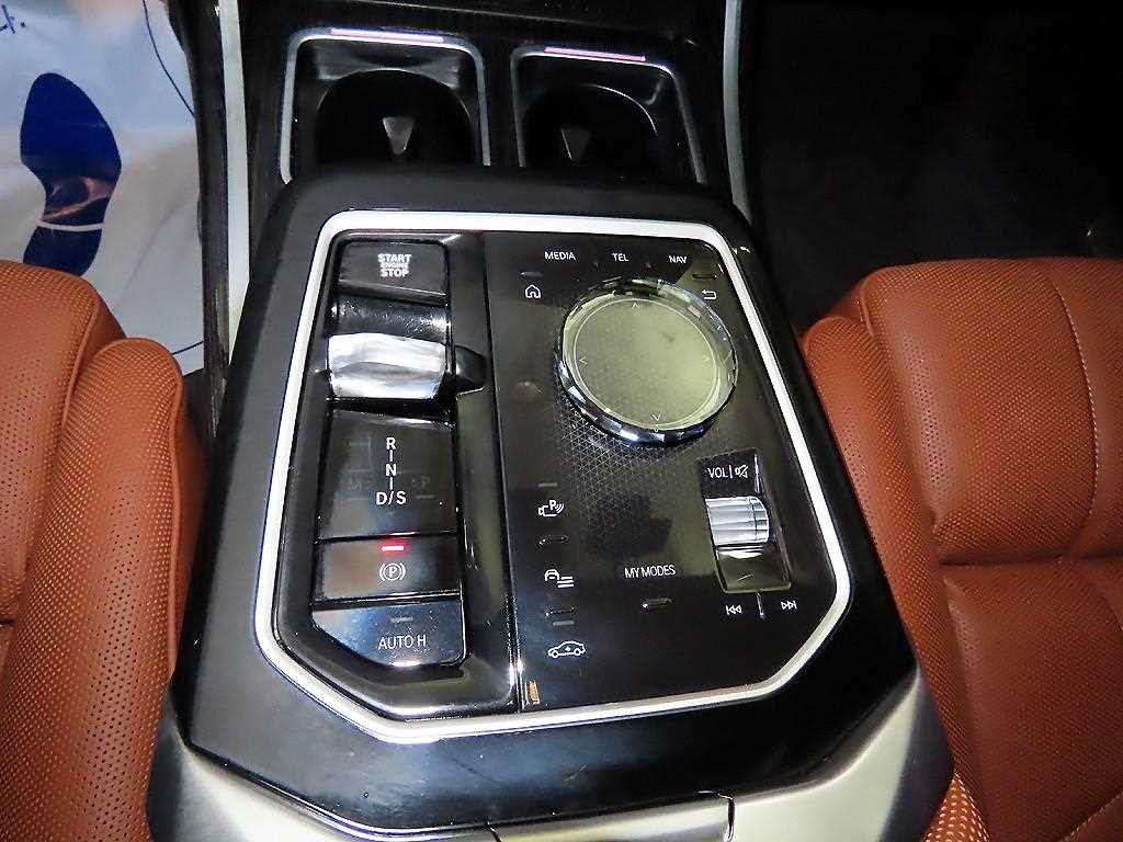 BMW 7시리즈 7시리즈 (G70) 740i xDrive M 스포츠 이미지 12