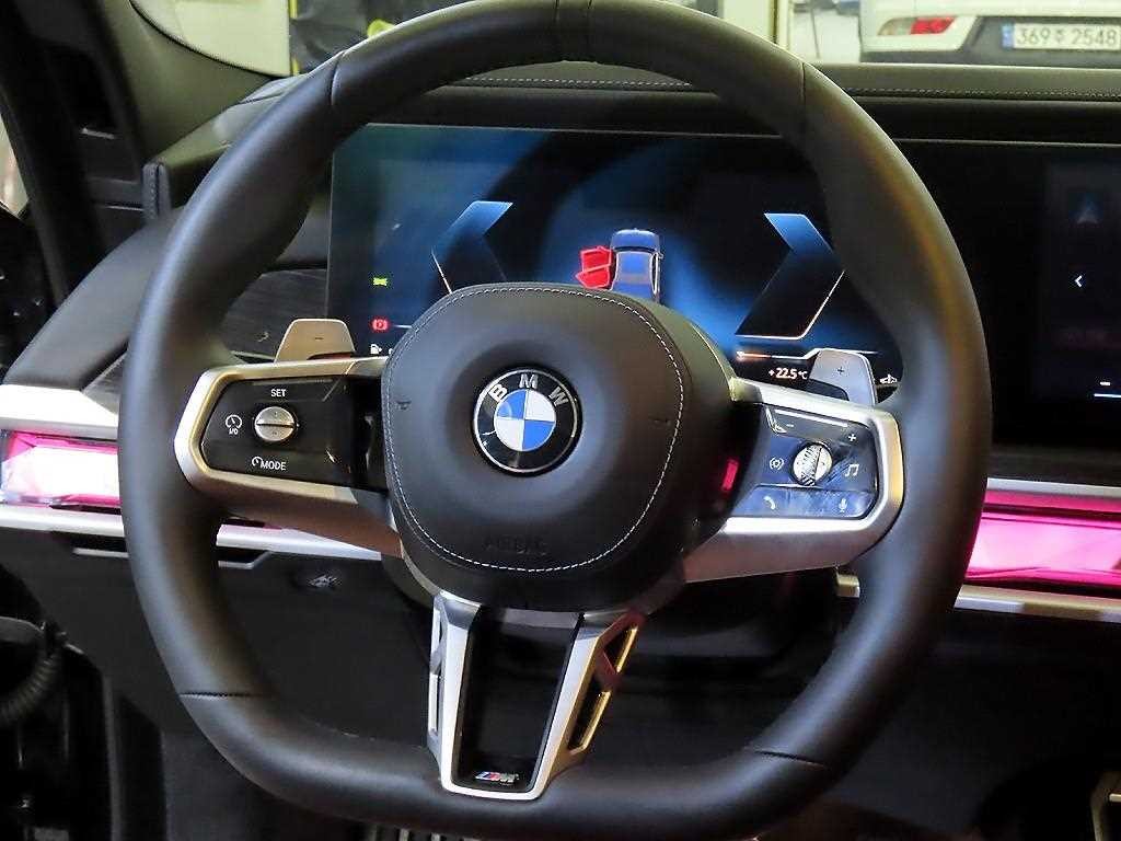 BMW 7시리즈 7시리즈 (G70) 740i xDrive M 스포츠 이미지 8