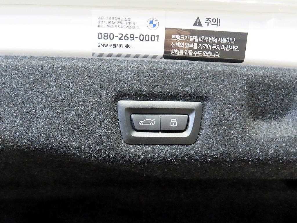 BMW 5시리즈 5시리즈 (G60) 530e M 스포츠 이미지 16
