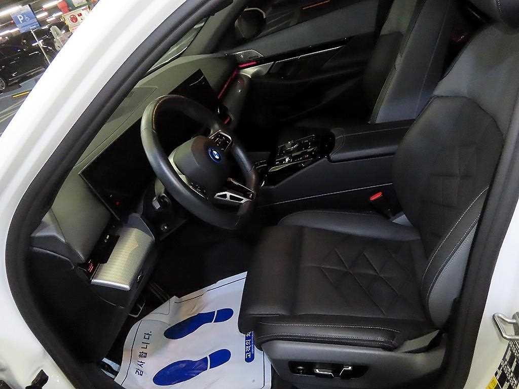 BMW 5시리즈 5시리즈 (G60) 530e M 스포츠 이미지 6