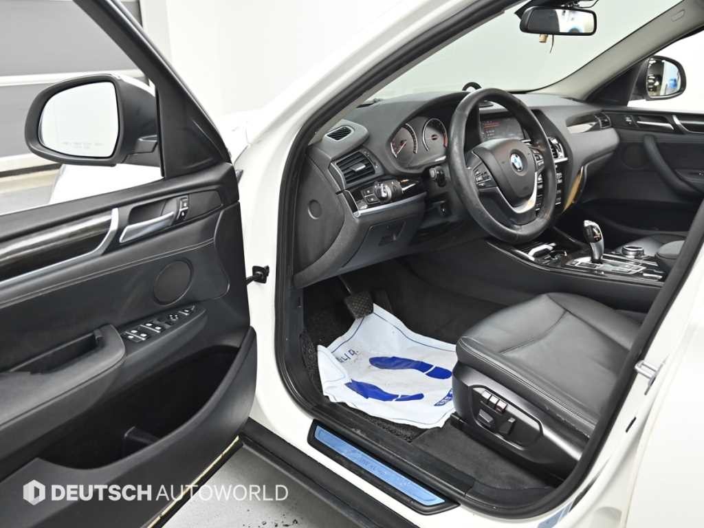 BMW X4 X4 (F26) xDrive 20d 이미지 11