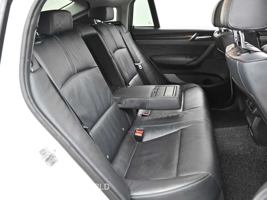 BMW X4 X4 (F26) xDrive 20d 이미지 12
