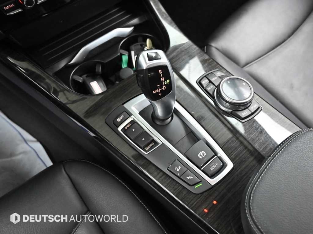 BMW X4 X4 (F26) xDrive 20d 이미지 9