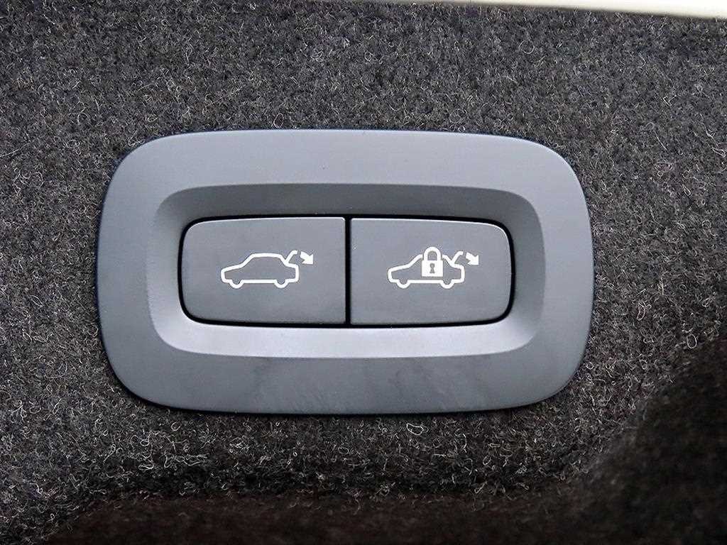 볼보 S90 B6 AWD 인스크립션 이미지 17
