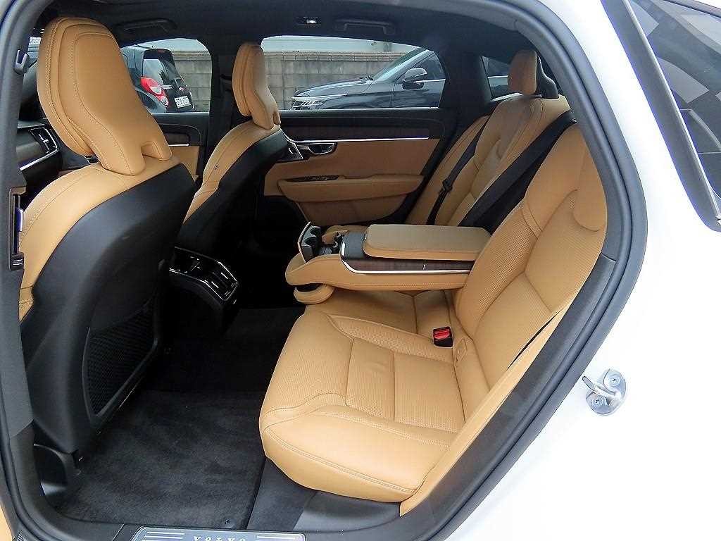 볼보 S90 B6 AWD 인스크립션 이미지 6
