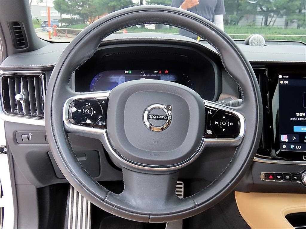 볼보 S90 B6 AWD 인스크립션 이미지 8