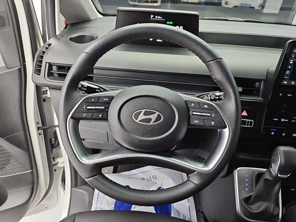 현대 스타리아 2WD 디젤 투어러 모던 이미지 9