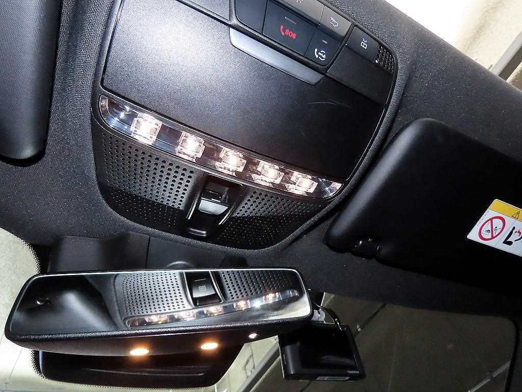 벤츠 E 클래스 E-클래스 W213 E250 아방가르드 이미지 16