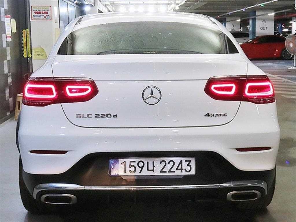 벤츠 GLC 클래스 GLC클래스 X253 GLC 220 d 4MATIC 쿠페 이미지 5