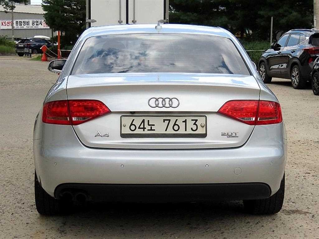아우디 A4 뉴 A4 2.0 TFSI 콰트로 이미지 4