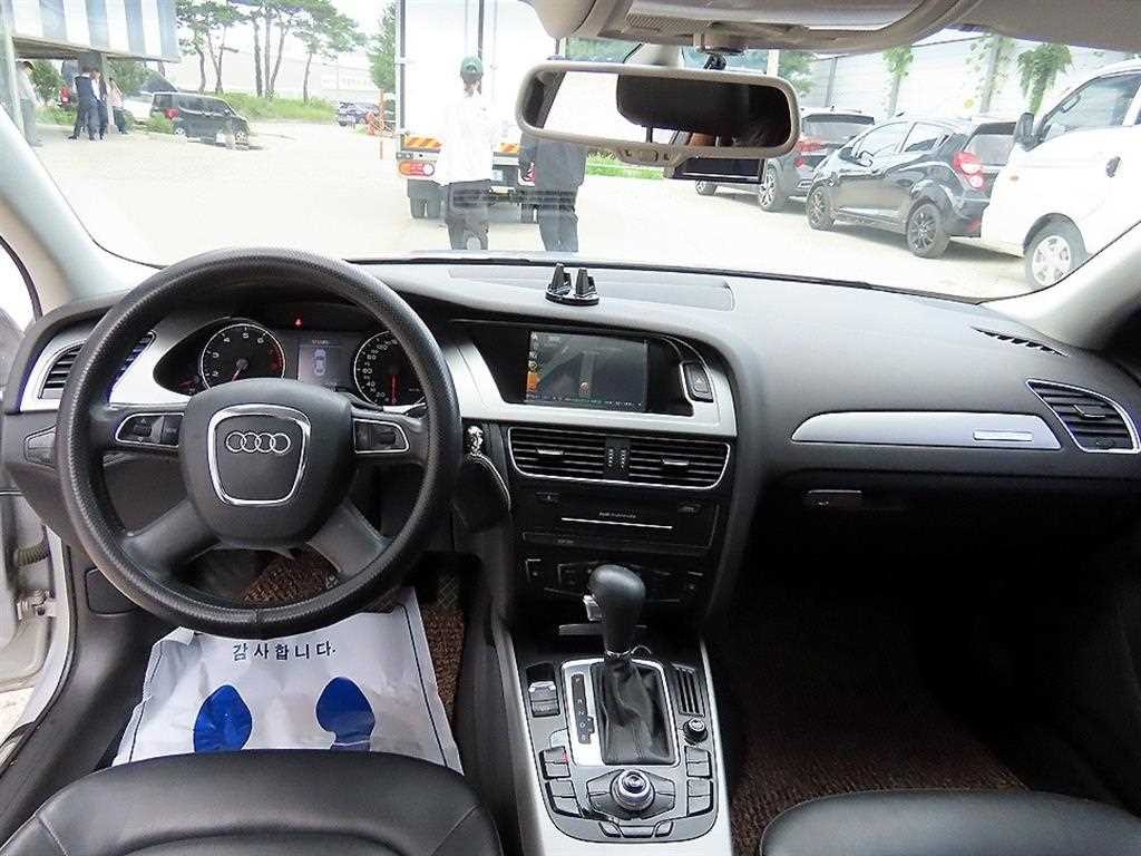 아우디 A4 뉴 A4 2.0 TFSI 콰트로 이미지 7