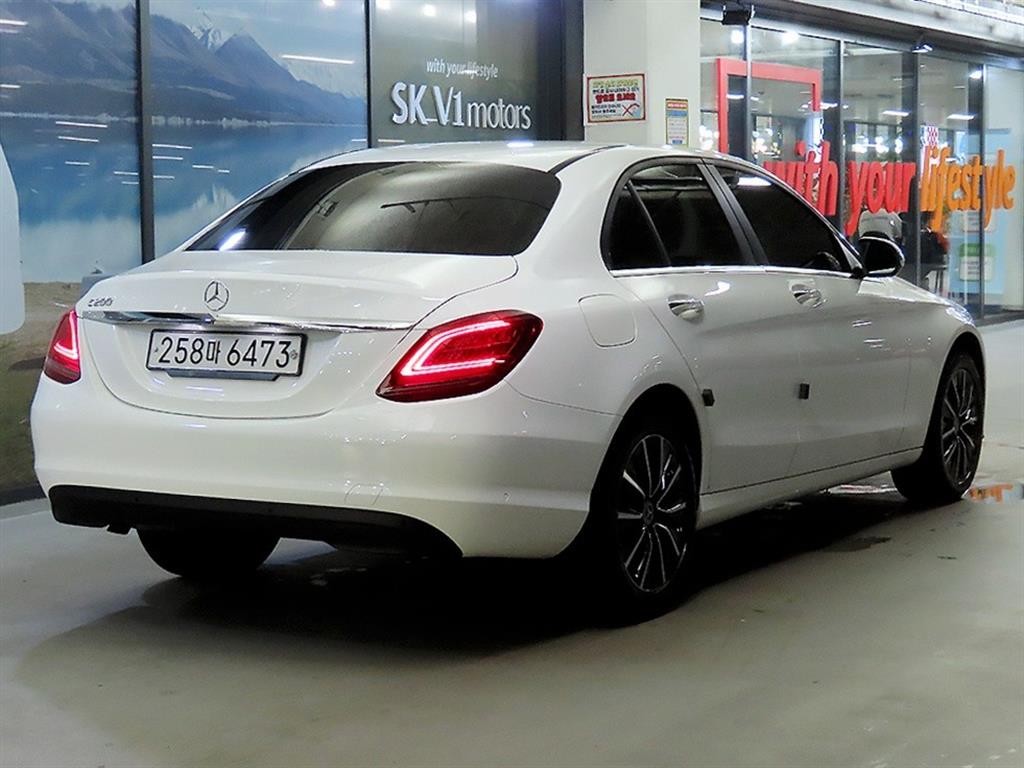 벤츠 C 클래스 C클래스 W205 C200 이미지 4