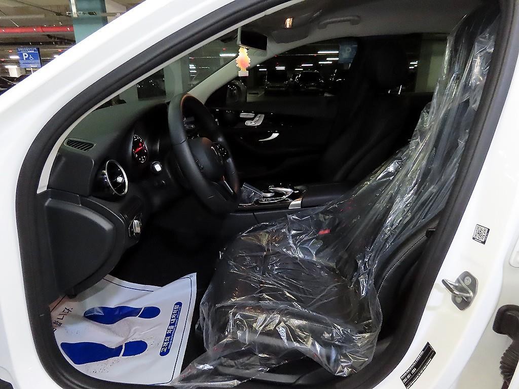 벤츠 C 클래스 C클래스 W205 C200 이미지 6