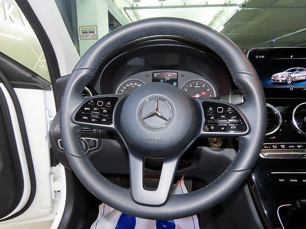 벤츠 C 클래스 C클래스 W205 C200 이미지 8