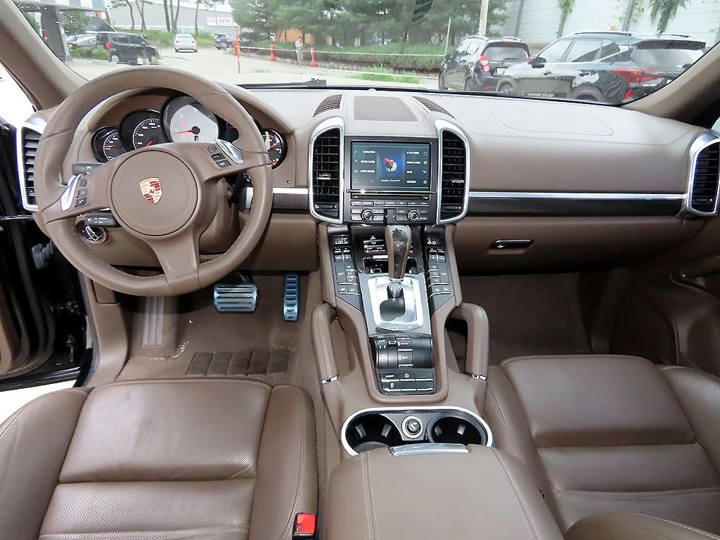 포르쉐 카이엔 뉴 카이엔 4.2 S 디젤 이미지 7