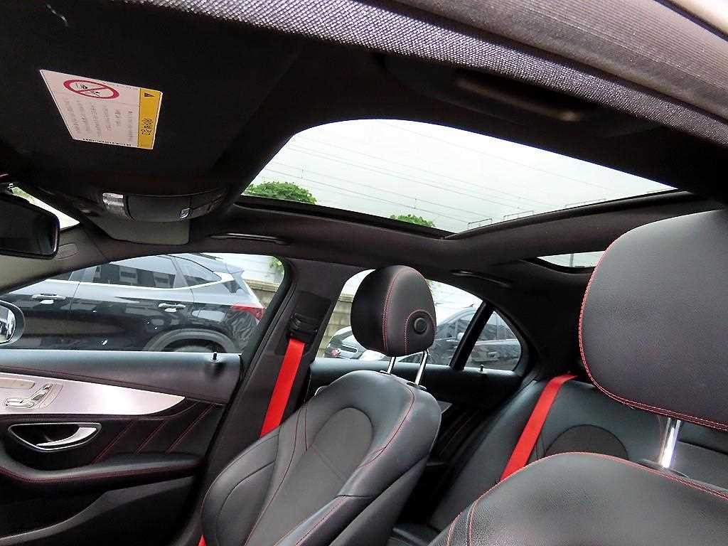 벤츠 C 클래스 C클래스 W205 C43 AMG 4MATIC 이미지 17