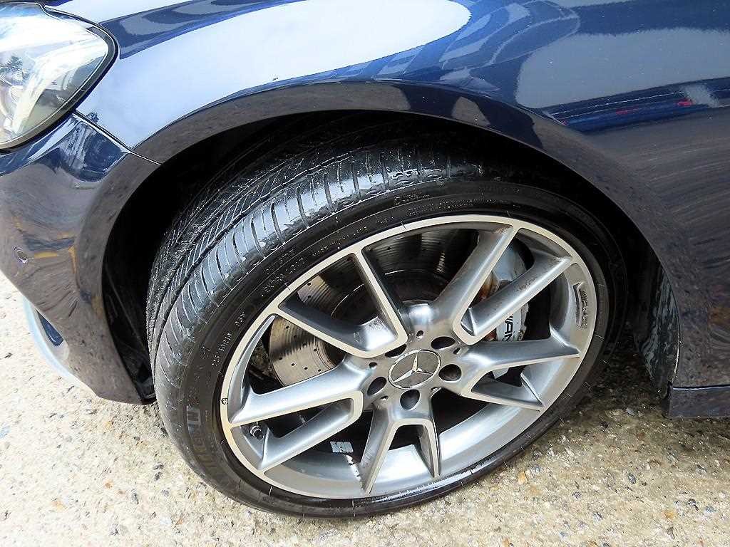 벤츠 C 클래스 C클래스 W205 C43 AMG 4MATIC 이미지 20
