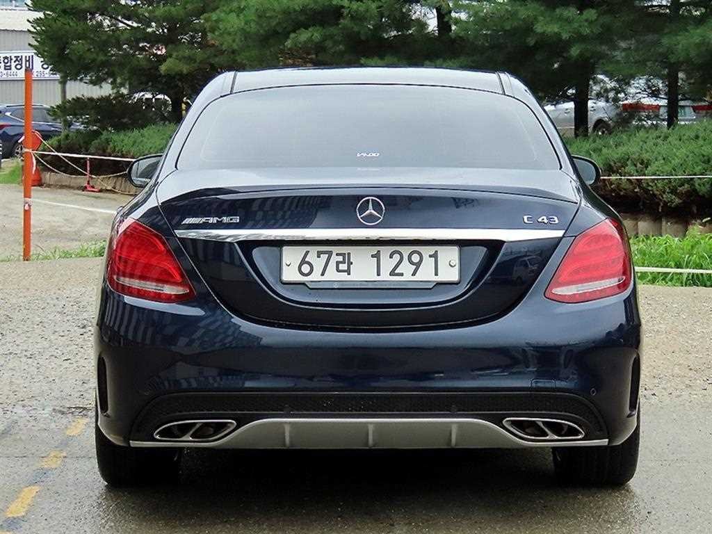 벤츠 C 클래스 C클래스 W205 C43 AMG 4MATIC 이미지 4
